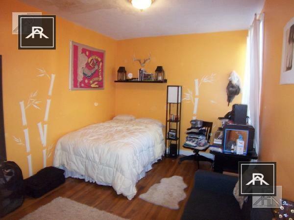 Foto del edificio - 5 bedroom in Brookline MA 02446