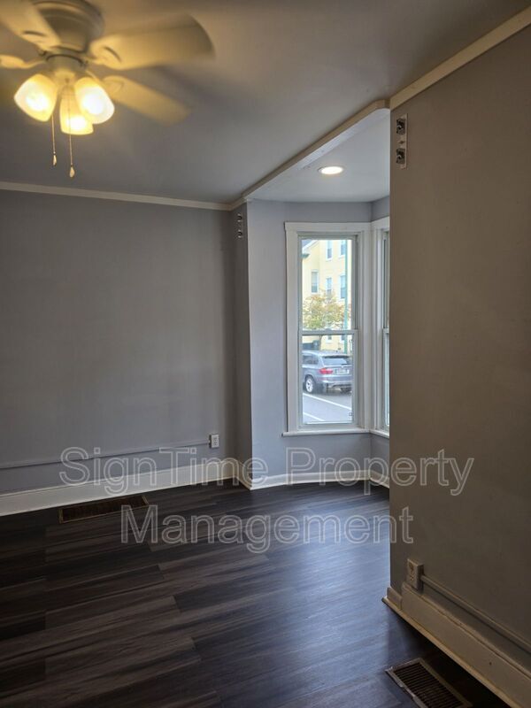 Foto del edificio - 235 Summit Ave