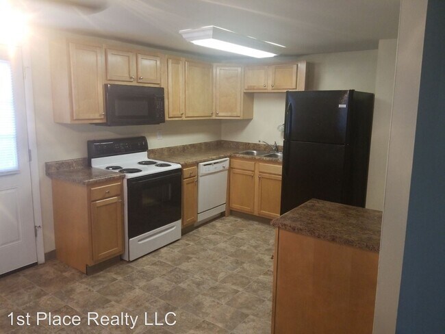 Building Photo - 4913 Fairway Ct