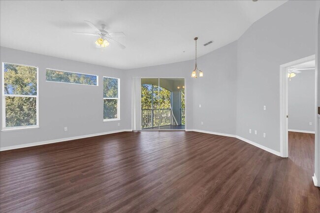 Foto del edificio - 2740 Maitland Crossing Way