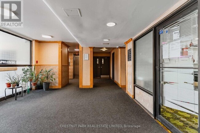 Building Photo - 1060 Caven St