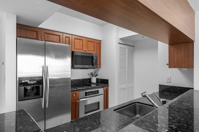 Foto del edificio - 347 N New River Dr E