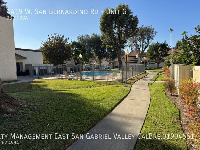Foto del edificio - 1419 W San Bernardino Rd
