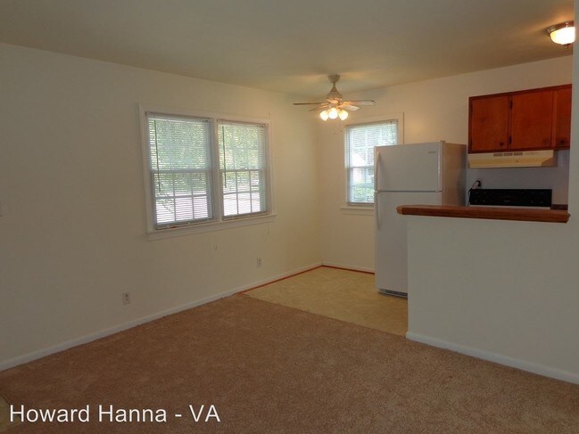 Foto del edificio - 407 E Little Creek Rd