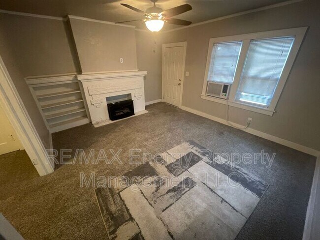 Foto del edificio - 1321 NE 16th St