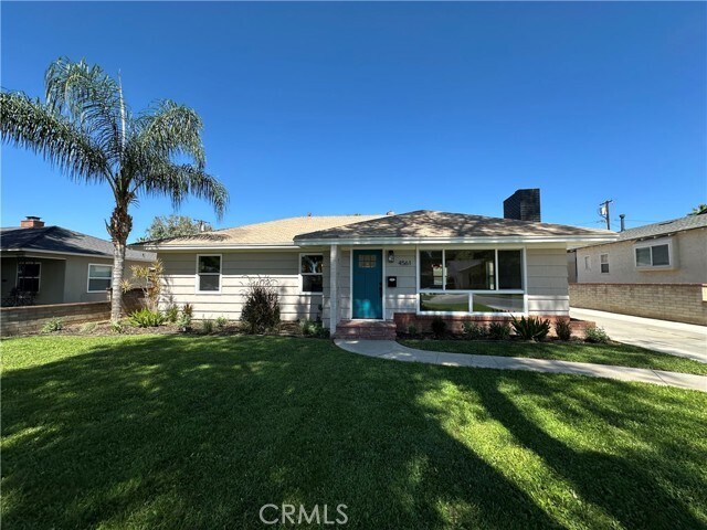 Foto principal - 4561 Cover St