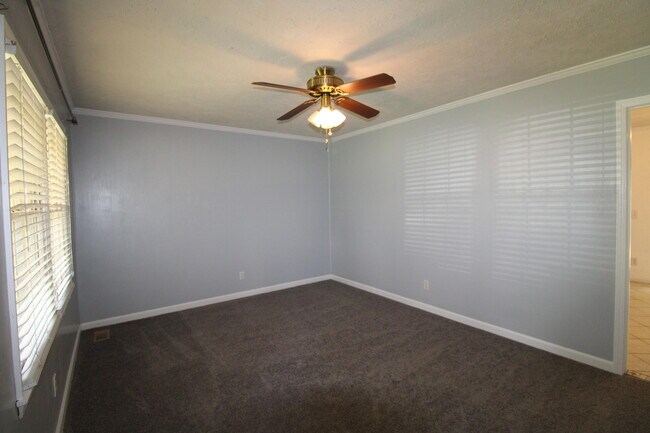 Foto del edificio - 4385 Red Lane Rd