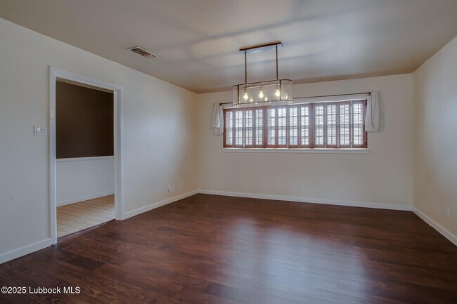 Building Photo - 3608 43rd St