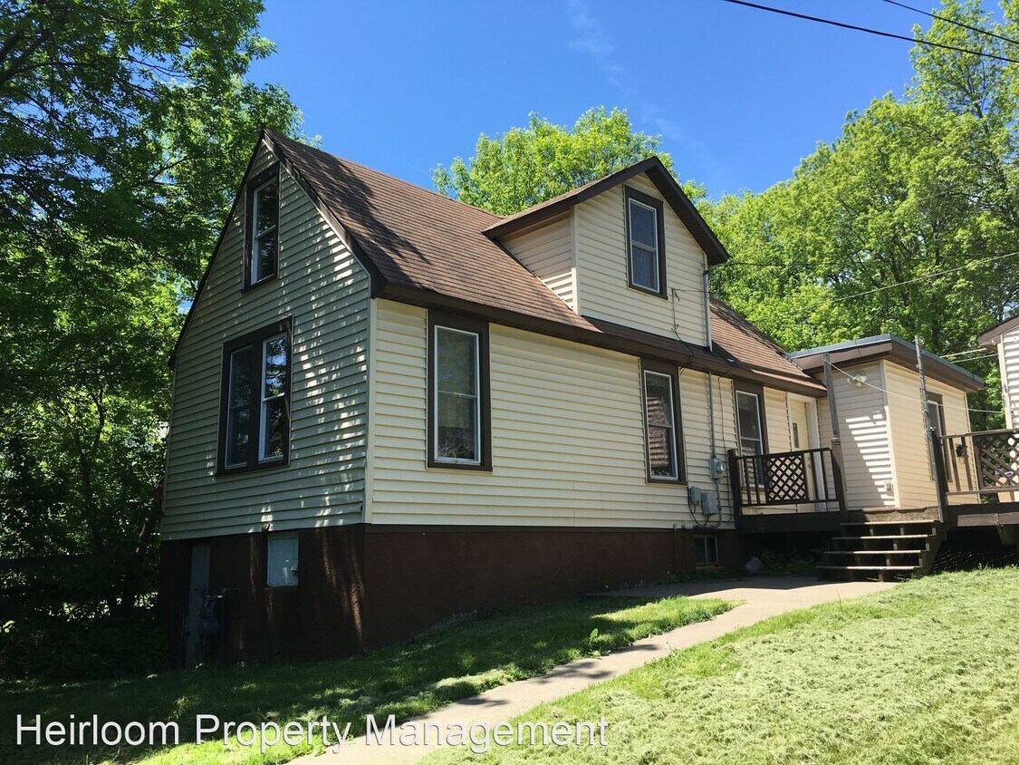 Primary Photo - 1 br, 1 bath House - 921 E 8th Street