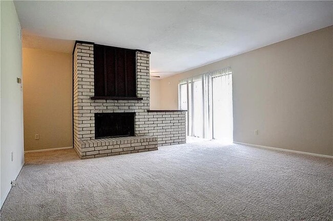 Foto del edificio - 3414 Chesapeake Dr