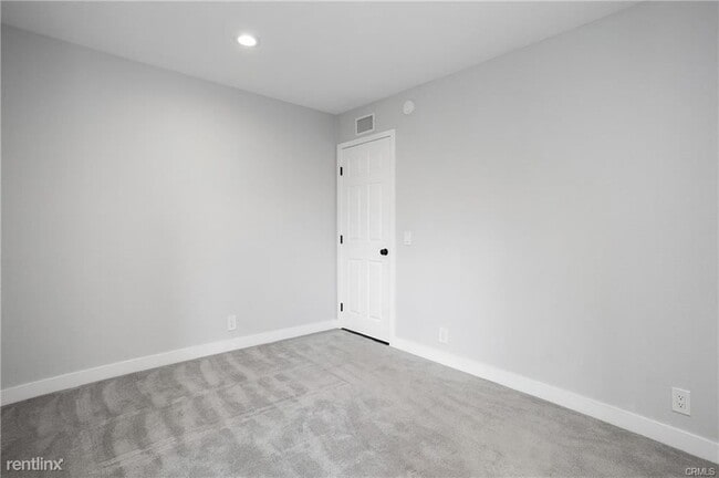 Building Photo - 3 br, 2.5 bath House - 3617 S Van Ness Ave