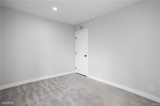 Foto del edificio - 3 br, 2.5 bath House - 3617 S Van Ness Ave