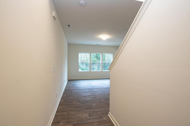 Foto del edificio - BEAUTIFUL 3 Bedroom in Midland Available O...