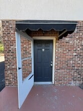 Building Photo - 1810 Bishop Ave