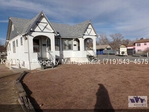 Building Photo - 1117 E 3rd St