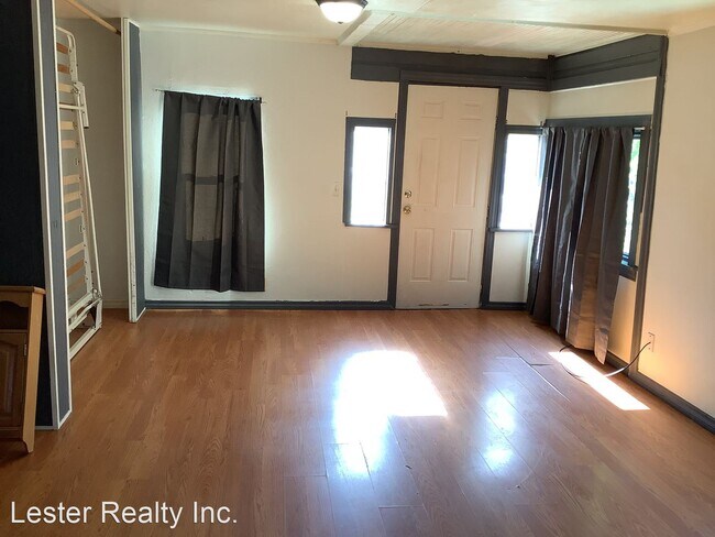 Foto del edificio - Studio, 1 bath House - 2212 Oak Ave