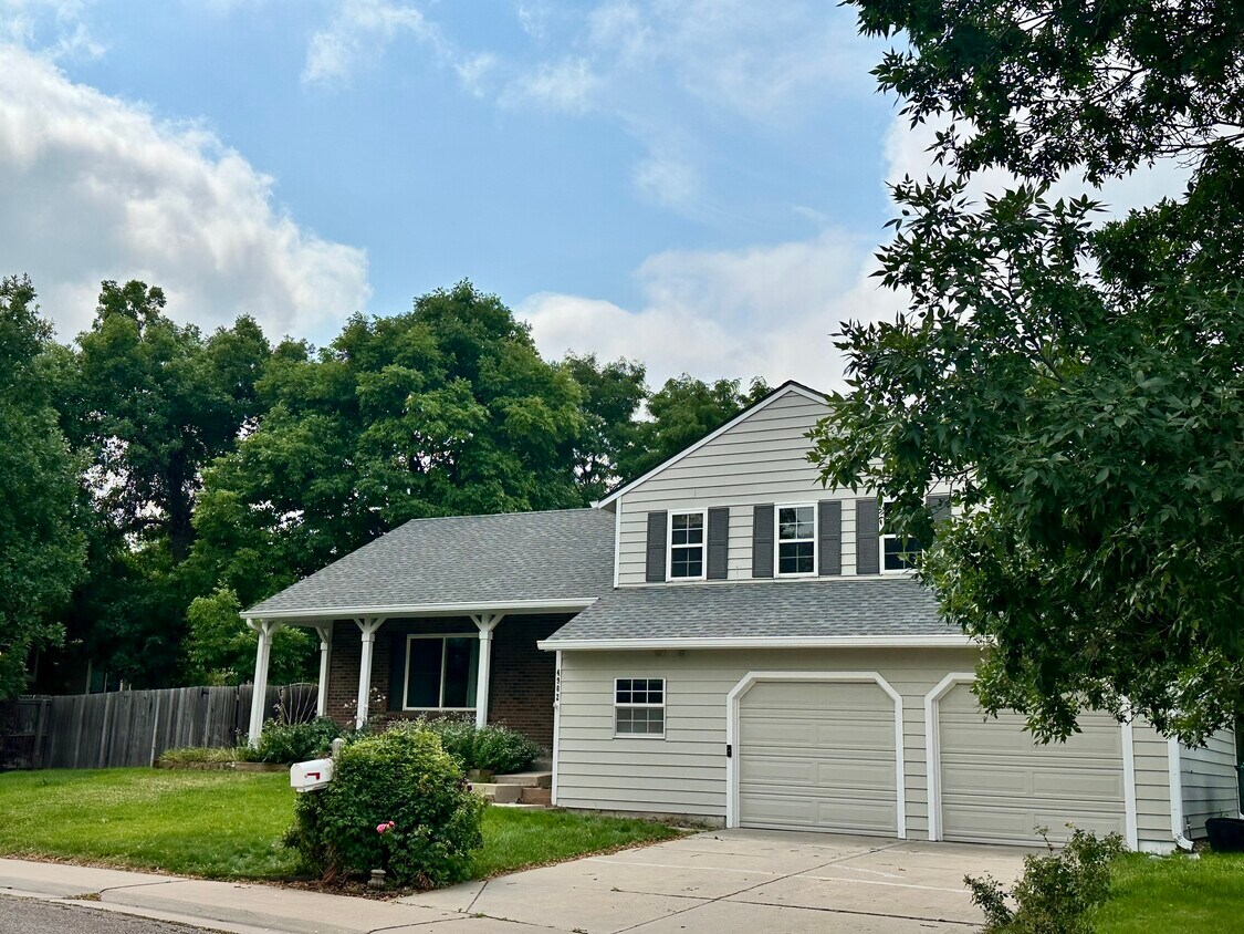 Primary Photo - 4902 E Davies Dr