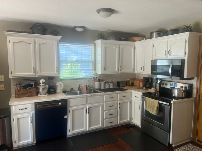 Foto del edificio - 2605 SE Winchester Dr