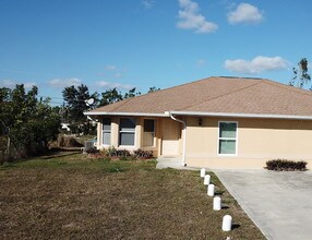 Building Photo - 7571 Carrier Rd