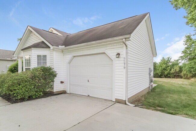 Foto del edificio - 9279 Foggy Meadow Rd