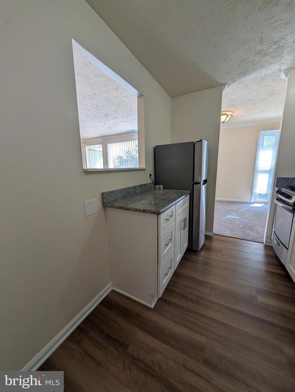 Building Photo - 7105 Donnell Pl