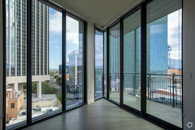 luxury apartment downtown - Rendezvous Urban Flats