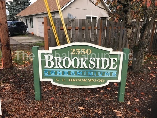 Primary Photo - 2330 SE Brookwood Ave
