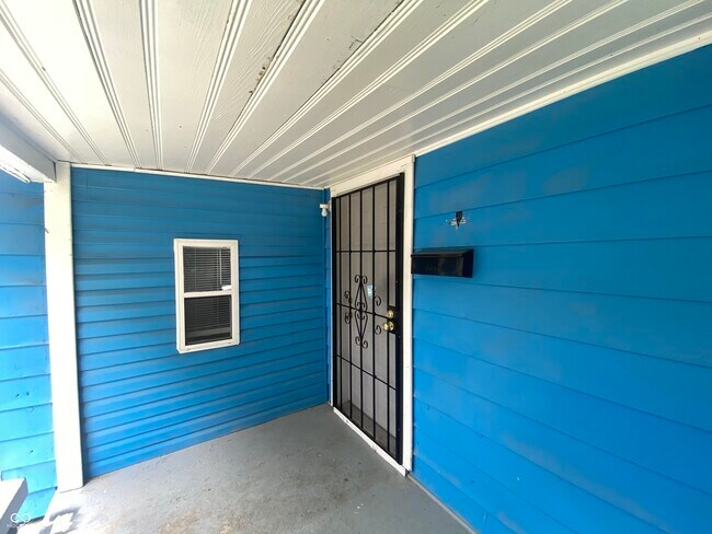 Foto del edificio - 402 N Bradley Ave