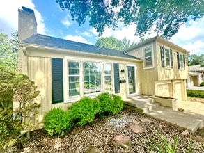 Building Photo - 8011 Reinhardt Ln