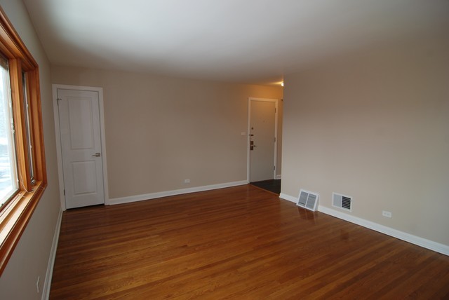 Foto del edificio - 8037 Lake St