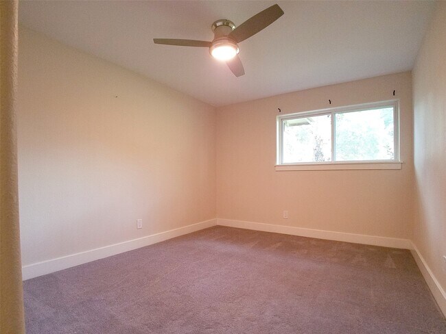 Foto del edificio - 7211 Wind Dale St