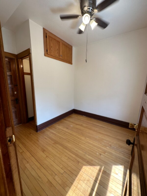 Foto del edificio - 1657 N Kedvale Ave