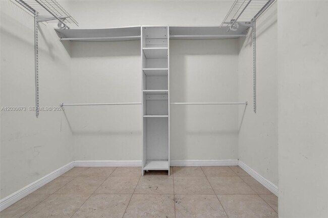 Foto del edificio - 5149 SW 137th Ave