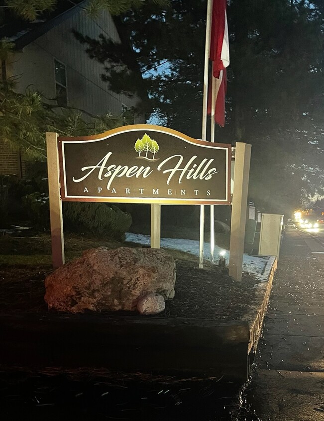 Aspen Hills entrance - Aspen Hills