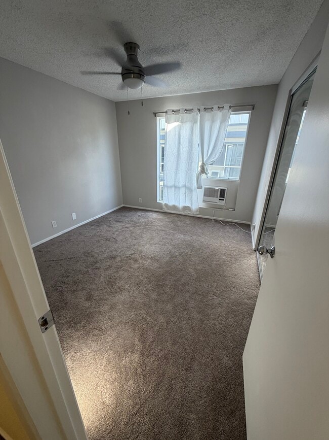 Building Photo - 91-243-243 Hanapouli Cir