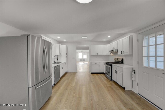 Building Photo - 201 Gatzmer Ave