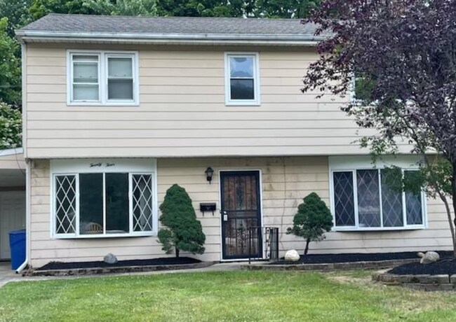 Building Photo - 24 Brandon Ave