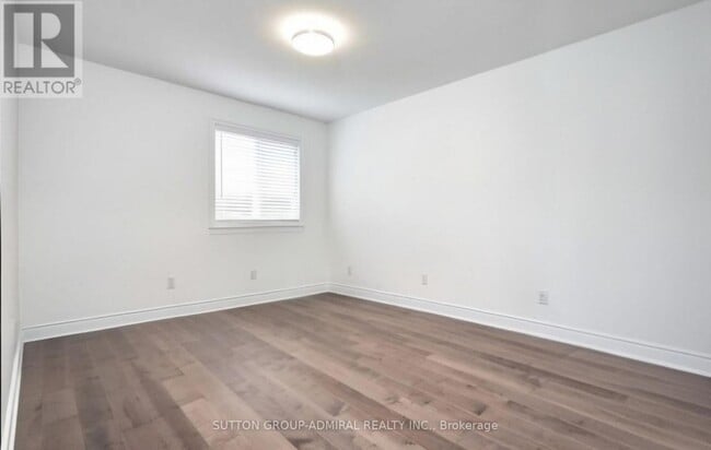 Building Photo - 16 Gibbon Dr