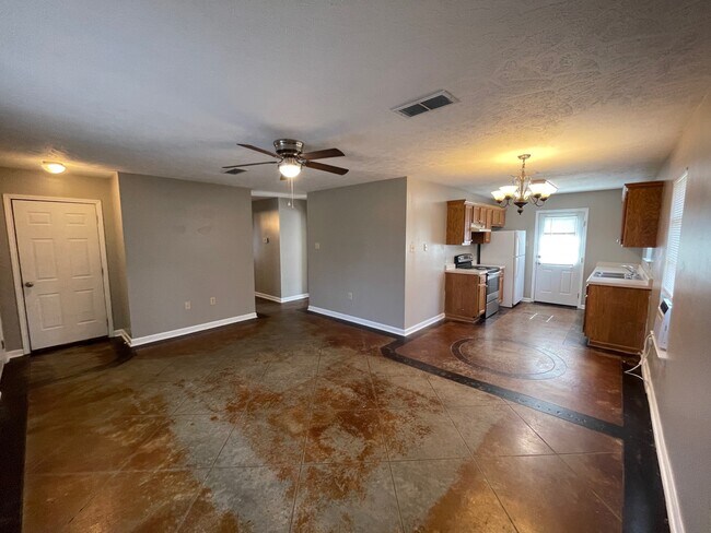 Foto del edificio - 570 Cherub Ct