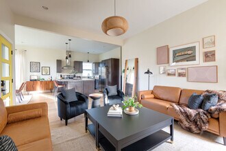 Building Photo - 906 Meharry Blvd