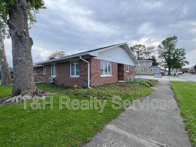 Foto del edificio - 1821 S A St