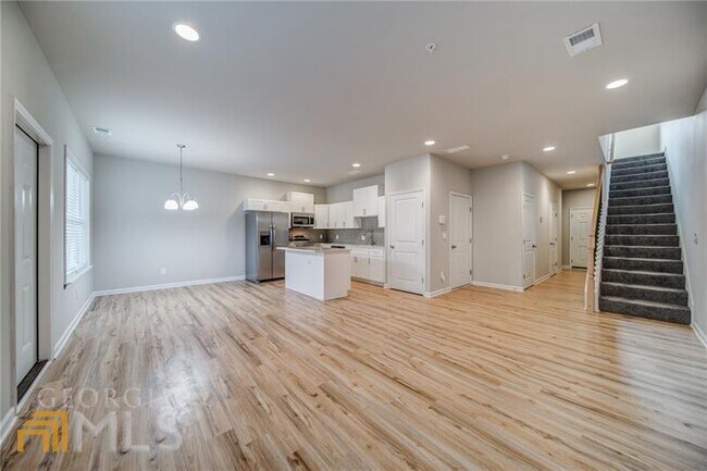 Building Photo - 8317 Triple Crown Dr