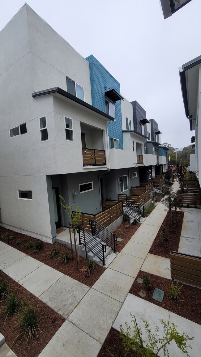 Building Photo - 118 Makibaka Way