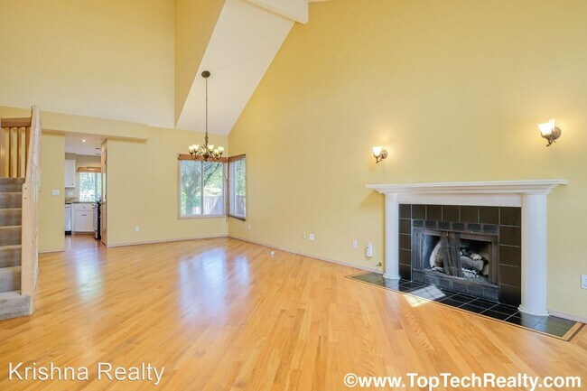 Building Photo - 3 br, 2.5 bath House - 17923 NW Sylvania Ln