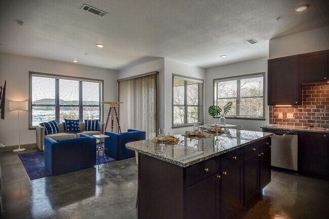 Foto del edificio - The Hudson on Lake Travis (WATERFRONT!)