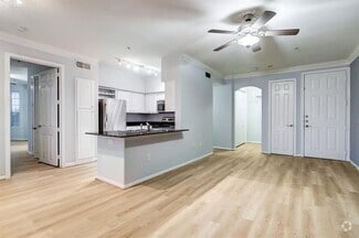 Building Photo - 7575 Kirby Dr