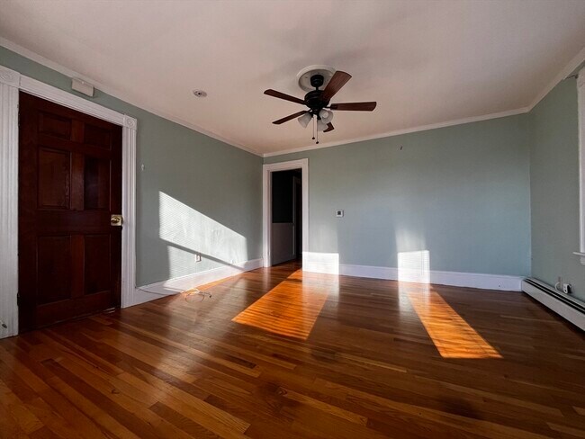 Building Photo - 263 Middlesex St