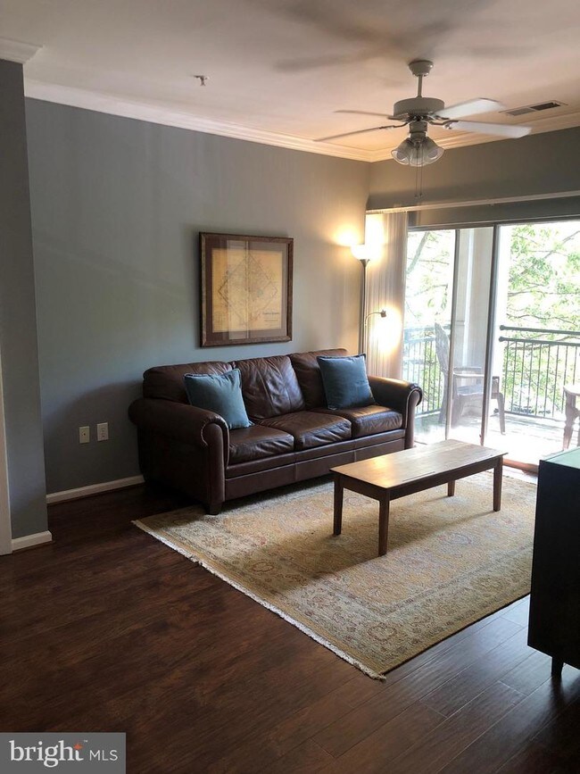 Building Photo - 12112 Garden Grove Cir