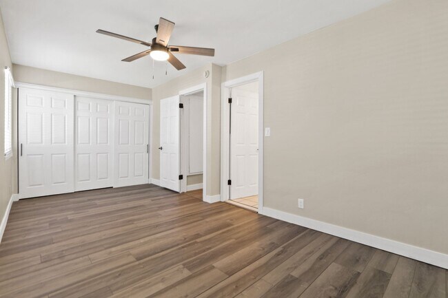 Foto del edificio - Spacious 3 Bedroom 2 Bath Available Now!