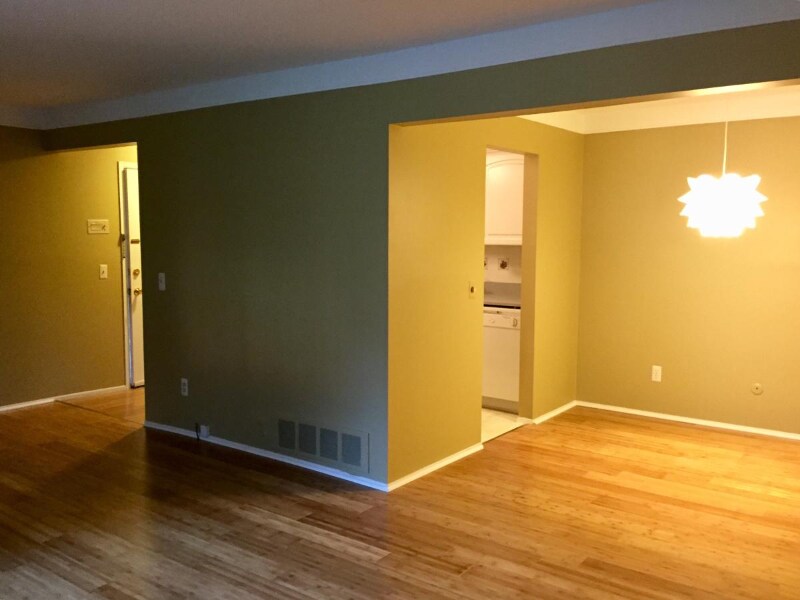 550 Fox Hills Dr S, Bloomfield Township, MI 48304 Condo for Rent in